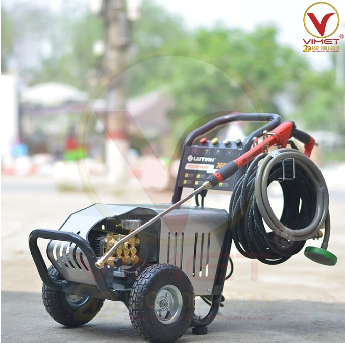 máy rửa xe áp lực cao