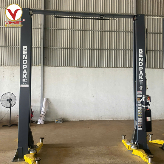 Cầu nâng 2 trụ ô tô 3 pha BENDPAK 10AP - ảnh thực tế 1